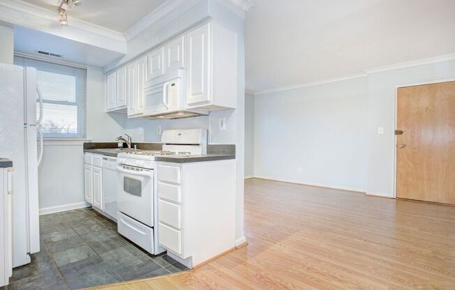 1627 MASSACHUSETTS AVE SE