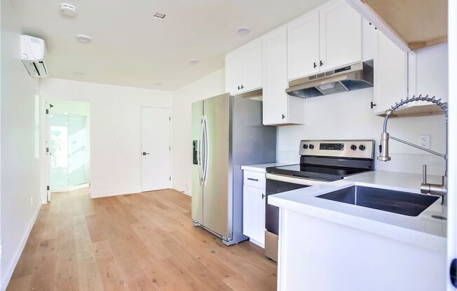 Studio, 1 bath, 250 sqft, $1,745, Unit 23