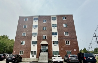 1 bed, 1 bath, 999 sqft, $1,900, Unit 4L