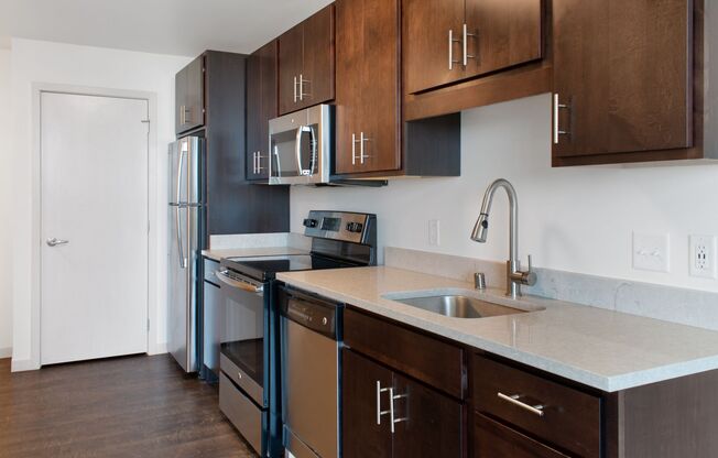 Studio, 1 bath, 521 sqft, $1,675, Unit 0922