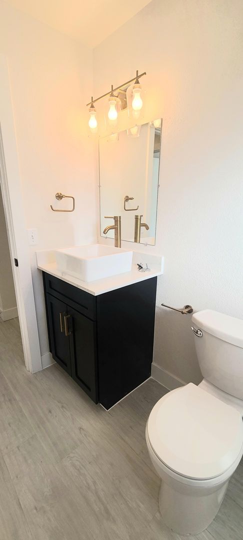 1 bed, 1 bath, 587 sqft, $1,194, Unit 5-11