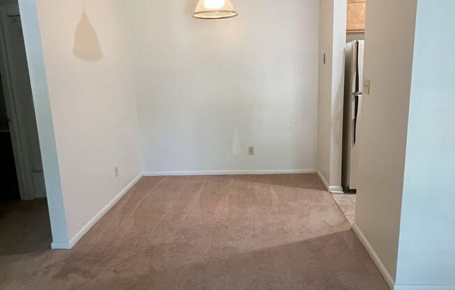 1 bed, 1 bath, 600 sqft, $725, Unit 3210-D7