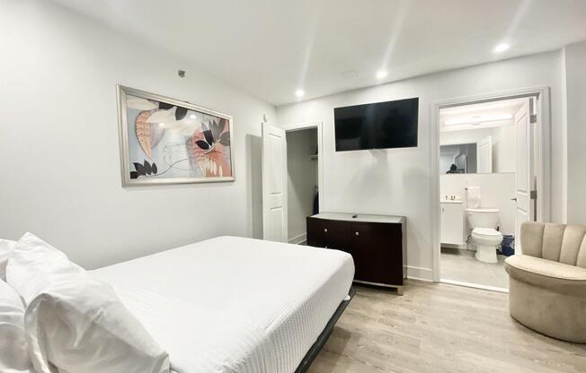 Studio, 1 bath, $3,995, Unit 15G