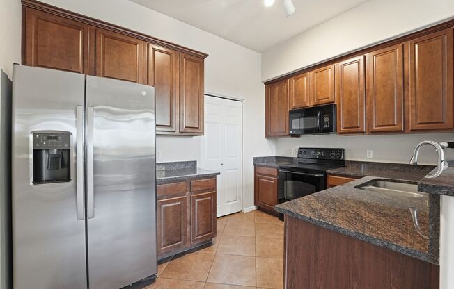 2 beds, 2 baths, $1,595