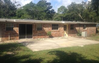 3 beds, 2 baths, $1,700