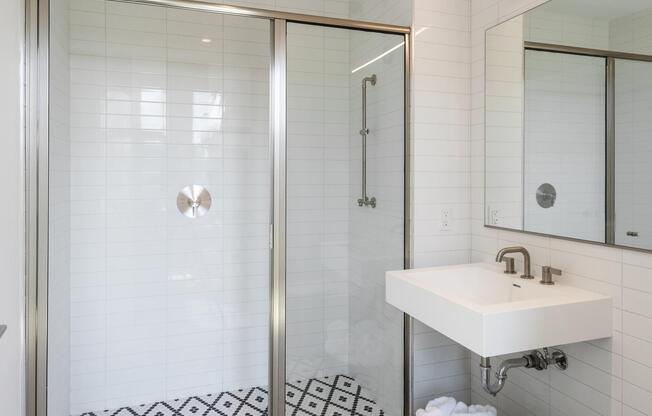 1 bed, 1 bath, $3,595, Unit 410