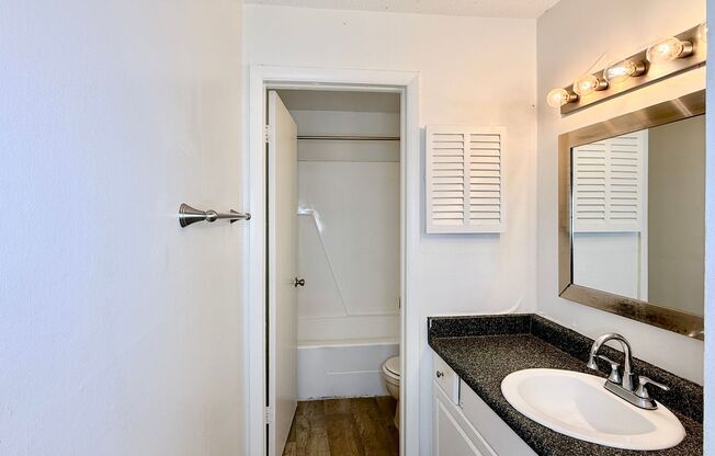 1 bed, 1.5 baths, 778 sqft, $1,395