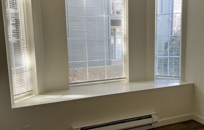 1 bed, 1 bath, 740 sqft, $1,195, Unit 1408 - 202