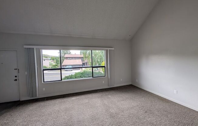 Lovely 2 Bedroom Elks Condo