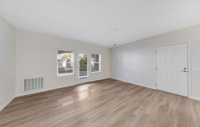 2 beds, 2 baths, 998 sqft, $2,203, Unit 1641 - 102