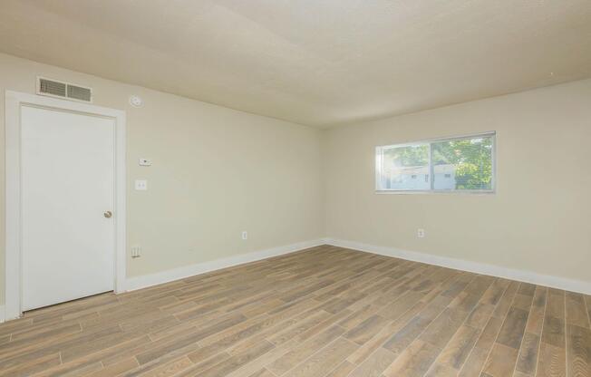 1 bed, 1 bath, 659 sqft, $899