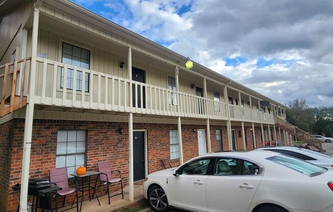 1 bed, 1 bath, 703 sqft, $695, Unit 4423-G