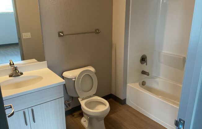 1 bed, 1.5 baths, 1,316 sqft, $1,760, Unit 312