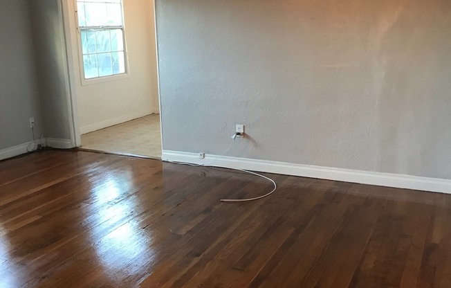 Studio, 1 bath, 550 sqft, $1,495, Unit 08