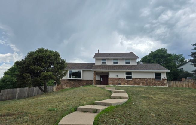 2455 STONERIDGE DR