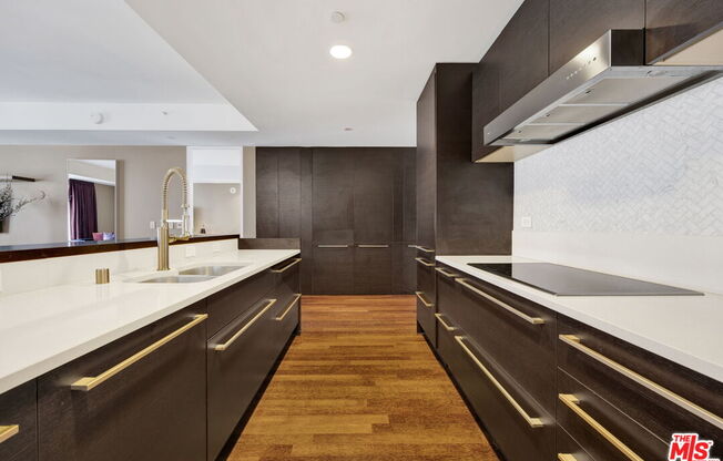 1 bed, 2 baths, 1,410 sqft, $5,000, Unit 6F