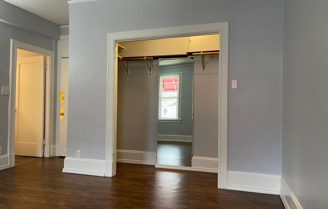 Studio, 1 bath, 240 sqft, $1,255, Unit 102