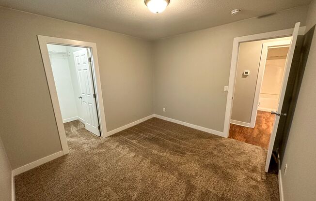 2 beds, 1 bath, $950