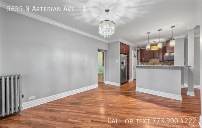 5659 N ARTESIAN AVE