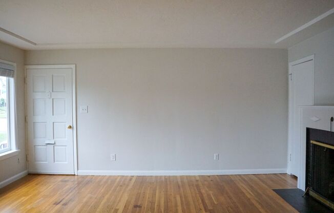 Beautiful 3-Bedroom Duplex in West Moreland Ready Soon!