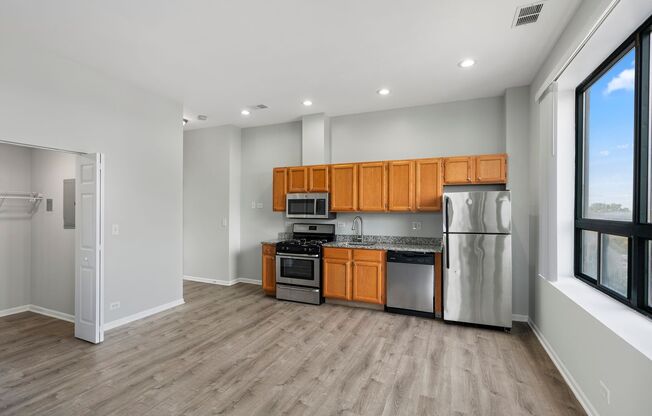1 bed, 1 bath, 494 sqft, $1,700, Unit 601