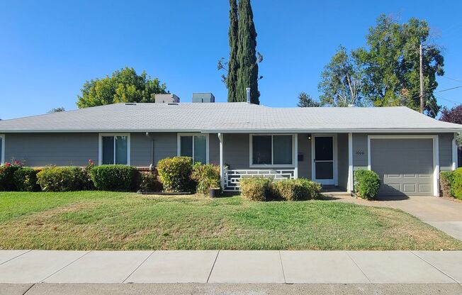 Beautifully Maintained Duplex w/ Huge Backyard