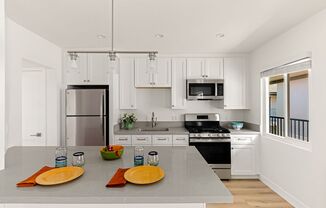 Beautiful & Spacious 1BD/1BA in Prime North Park Location – Garage Optional!
