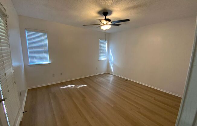 2 beds, 2 baths, 1,080 sqft, $1,695, Unit 9615B