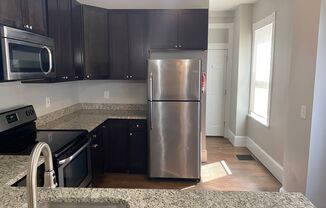 1 bed, 1 bath, $1,095, Unit Apt. 1