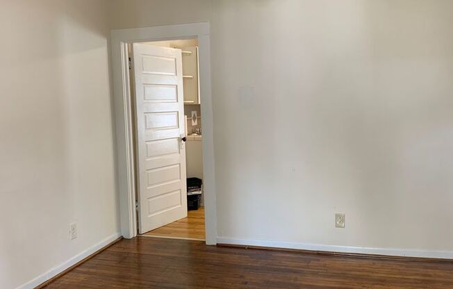 1 bed, 1 bath, $850