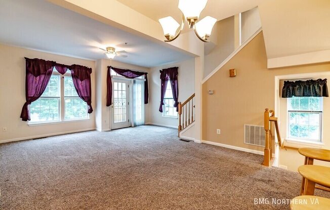 5819 PEARSON LN