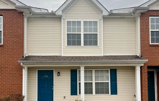 2 Bed, 2.5 Bath Townhome in The Cottages at Indian Park