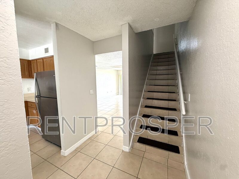 4149 S Semoran Blvd #15