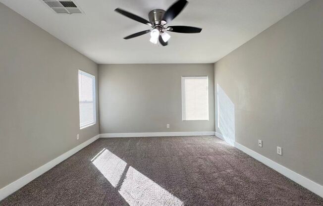 5 beds, 3 baths, $2,400