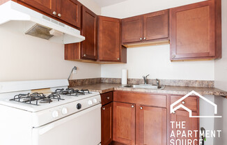 516 W Cornelia Ave #