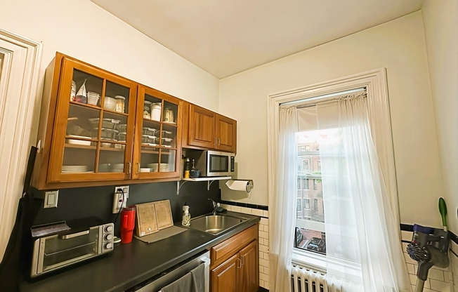 229 NEWBURY ST