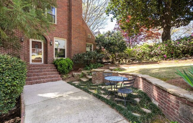 Classic Comfort Meets Modern Style in Garden Hills