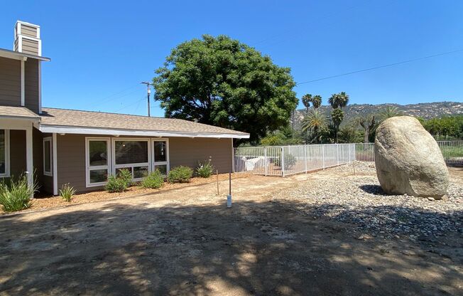 Great 3-Bedroom Home – Peaceful Country Living Just 8 Minutes from Hwy 78!