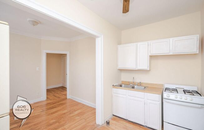 1 bed, 1 bath, $1,200, Unit 2142-209