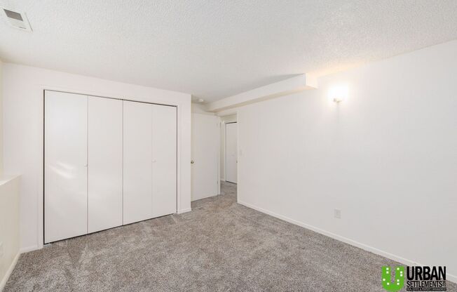 2 beds, 1 bath, $1,395