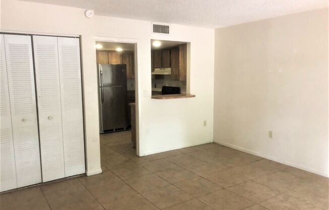 1 bed, 1 bath, $1,100, Unit 525 Morgan Apt 3