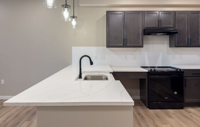 1 bed, 1 bath, 975 sqft, $2,224, Unit 4390-1