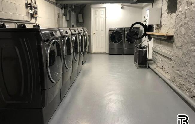 Studio, 1 bath, $2,721, Unit 1M