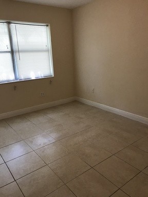 2 beds, 1 bath, 840 sqft, $1,900, Unit 20