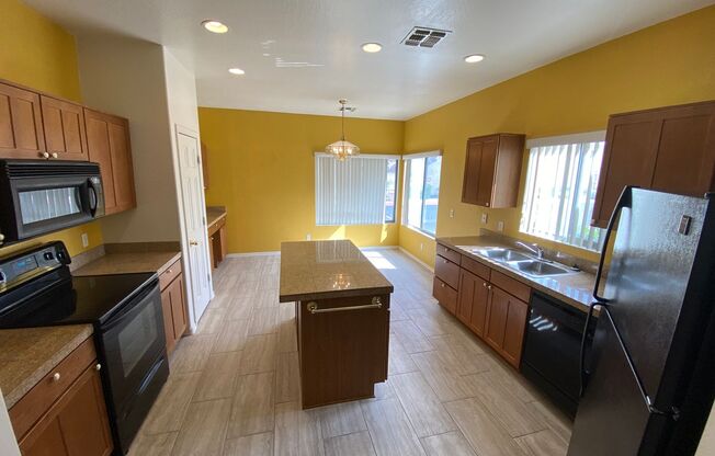 Cozy Mesa Condo