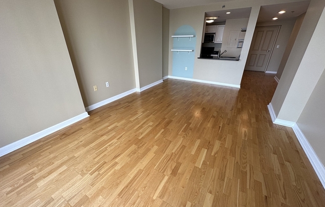 1 bed, 1 bath, 663 sqft, $3,200, Unit 2027