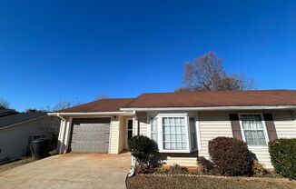 3 Bedroom Home in Opelika!