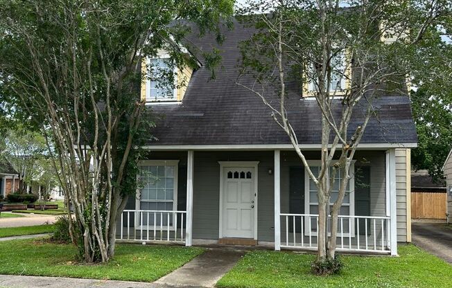 3 BR/ 2 BA house in Oak Hills Area! Perkins/Bluebonnet