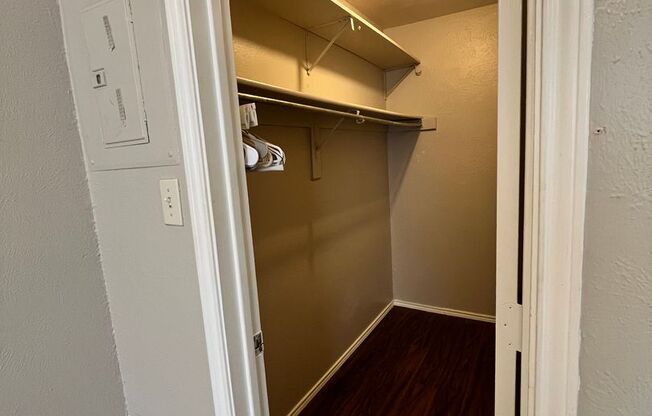 1 bed, 1 bath, 420 sqft, $895, Unit #102