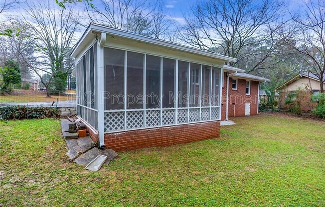161 LAROSE CIR SE